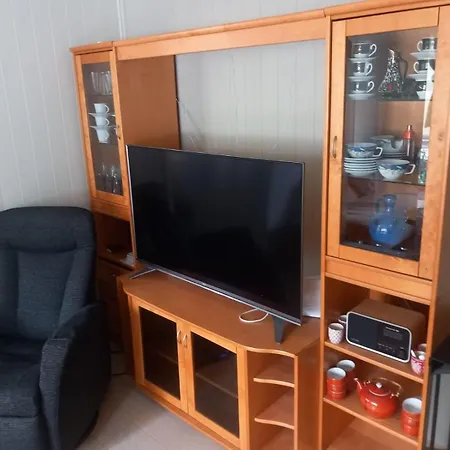 Arctic Paradise - 4 Bedroom In Apartment Tromso